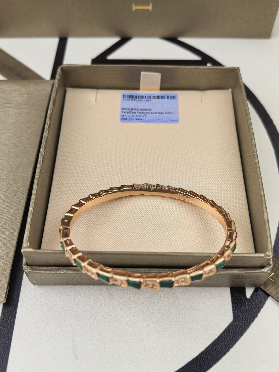 Bulgari Peacock Stone Snake Bone Bracelet (3) - www.newkick.vip